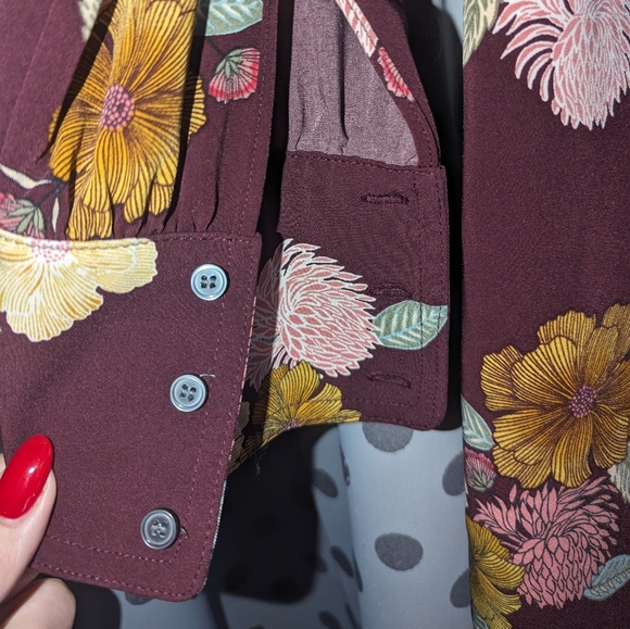 Floral Blouson Shift Dress - Picture 4 of 11